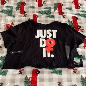 Nike Cropped shirt